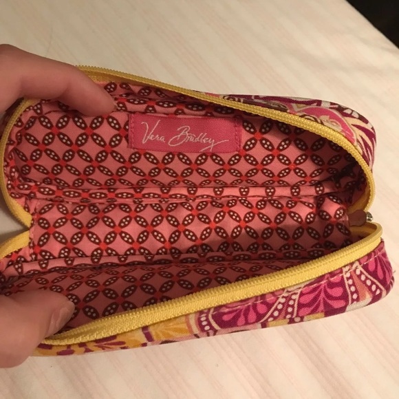 Vera Bradley Glasses Case - Picture 1 of 3